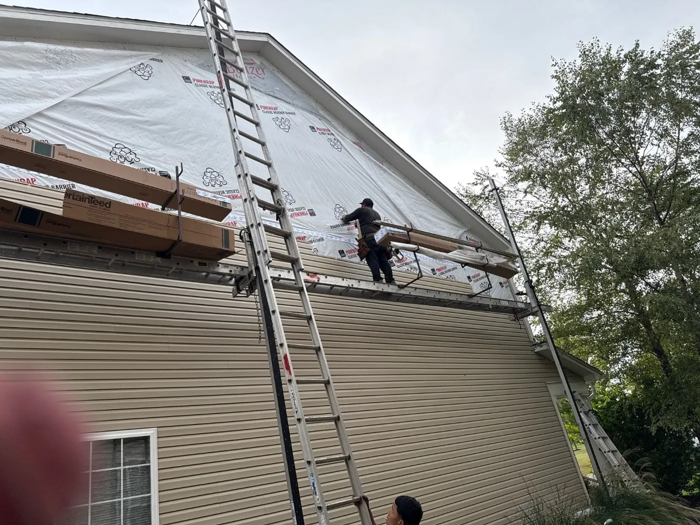 Vinyl siding replacement completed in Royal Run